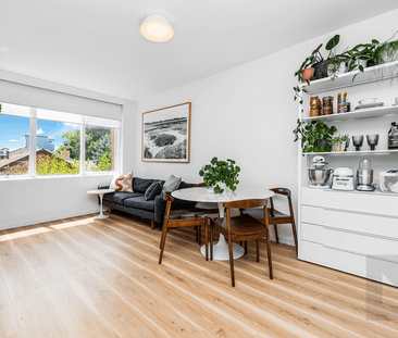 Renovated Apartment in Seddon - Photo 2