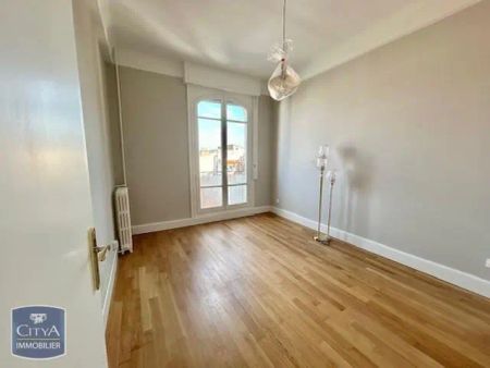 Appartement à louer 3 pièces 76.82m² - Photo 3