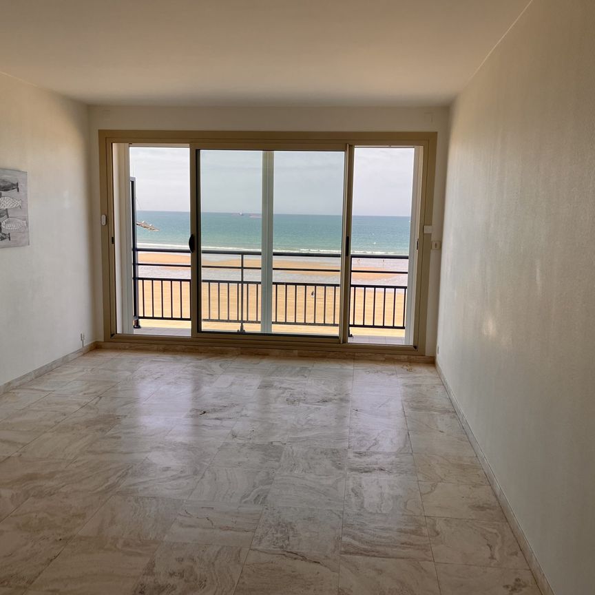 Location Appartement 1 pièce 33m² LES SABLES D OLONNE 85100 - Photo 1