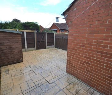 Vine Road, Doncaster - Photo 6