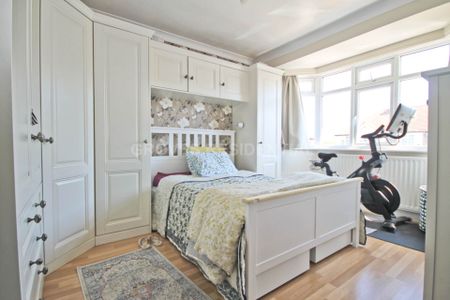 Price £3,100 pcm - Available 15/12/2025 - Unfurnished - Photo 3