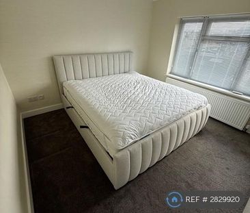 3 bedroom semi-detached house to rent - Photo 5