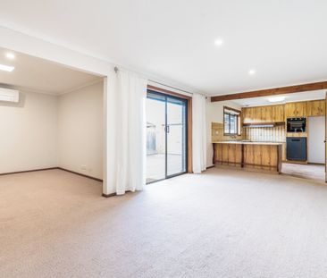 Spacious three bedroom + studio family home - Photo 1