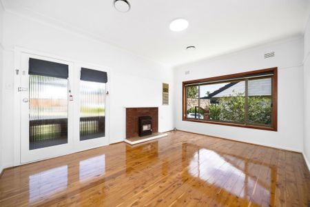 Newly Renovated Family Home &ast;&ast; Available 18&sol;11&sol;25 &ast;&ast; - Photo 4