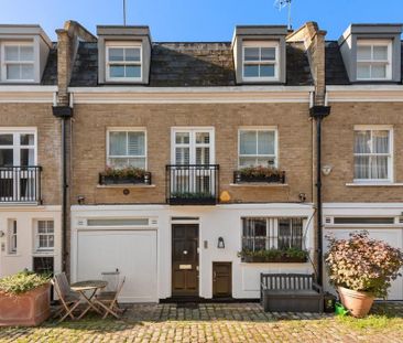 3 bedroom mews to rent - Photo 1
