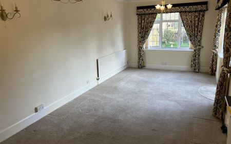 Downlands Avenue, Worthing - Photo 2