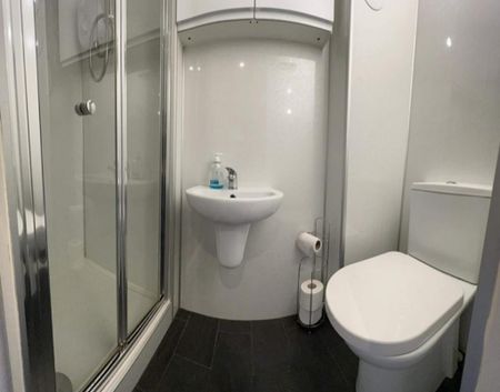 1 bedroom flat to rent - Photo 3