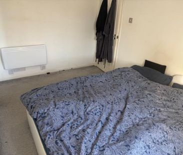 1 Bedroom Flat To Let - Photo 4