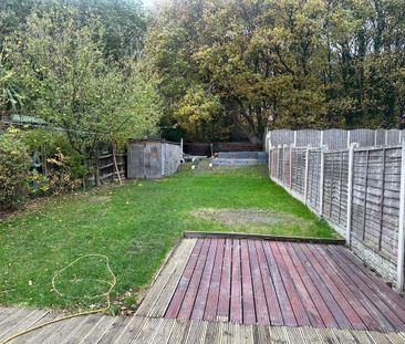 3 bedroom semi-detached house to rent - Photo 4