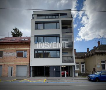 Pronájem bytu 2+kk 48 m² - Fotografie 2