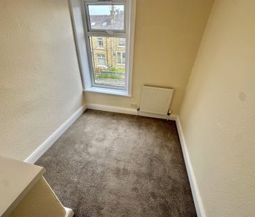 May Street, Huddersfield - Photo 2