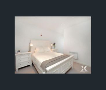 Exceptional Living in Maidstone’s Finest Apartment - Photo 1