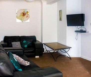 1 bedroom in a house share to rent - Photo 1