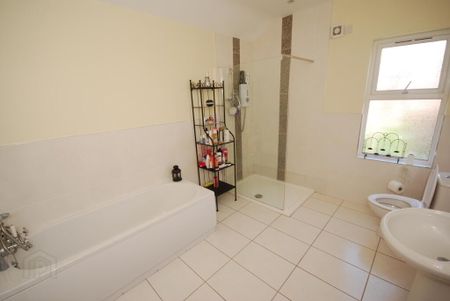 28 College Park Avenue, Botanic, Belfast, BT7 1LR - Photo 4