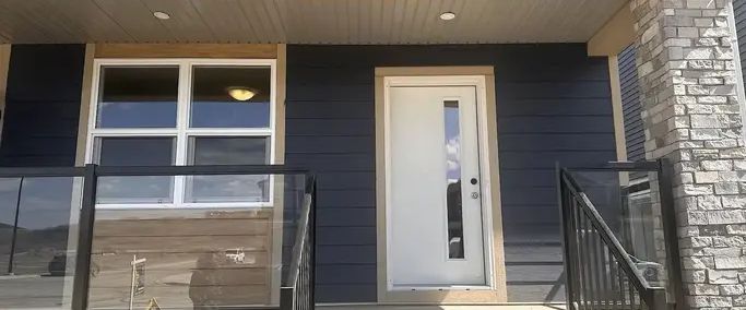 3 bedrooms main - upgraded brand new house | Calgary - Photo 1
