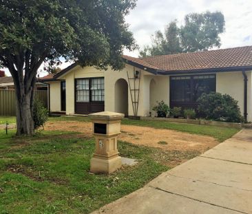 4 Bedroom Home&comma; 2 Bathrooms &comma; Perfect Location - Photo 6