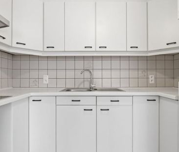 Appartement te huur in Sint-Truiden voor € 800 met 2 slaapkamers - Photo 3