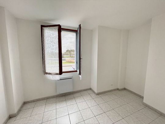 Location appartement 3 pièces, 53.00m², Château-Gontier-sur-Mayenne - Photo 1