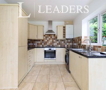 3 bedroom terraced house to rent - Photo 6