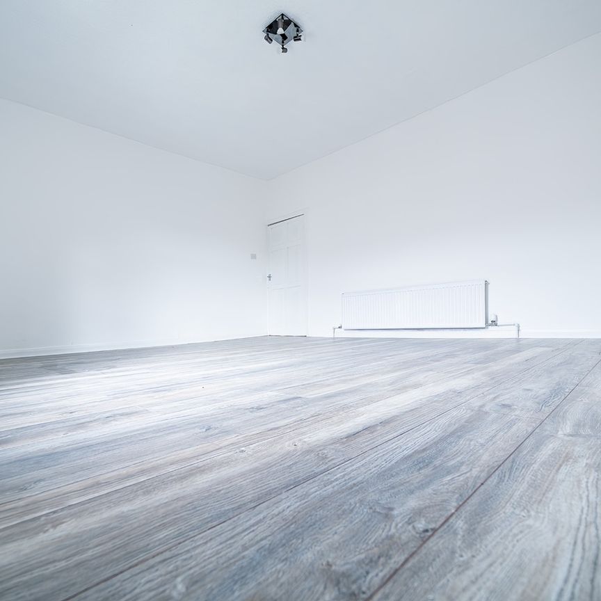 Room in a Shared House, Durham Hill, BR1 - Photo 1