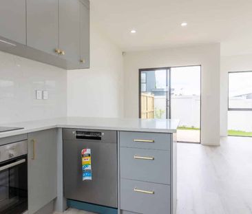 Nestled in the heart of Sunnyhills - Photo 1