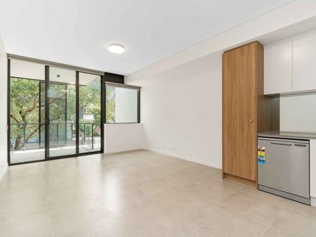 Spacious & modern - Photo 3