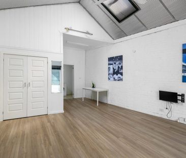 Superb location only 5 mins from Melbourne Central is this Funky Ne... - Photo 6