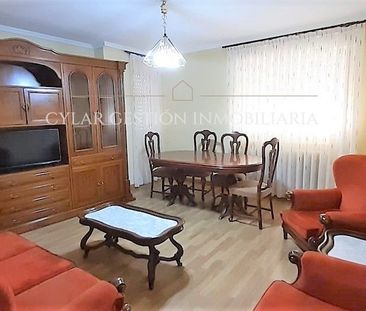 Piso de alquiler en Asturias, Carmelitas - Photo 1