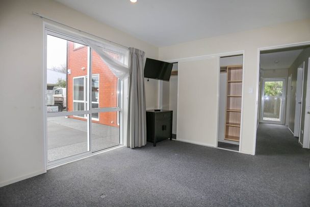 Student Accommodation - Photo 1