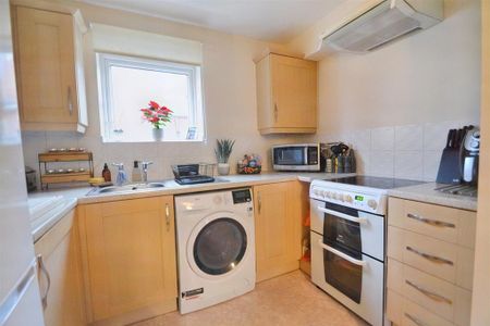 1 bedroom flat to rent - Photo 3