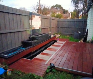Boronia - Photo 2