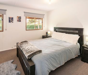Neat and tidy and ready to move in now!! - Photo 3