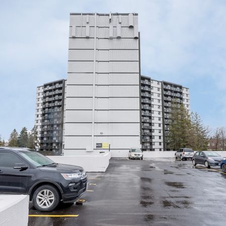 Royalton Place - Photo 3