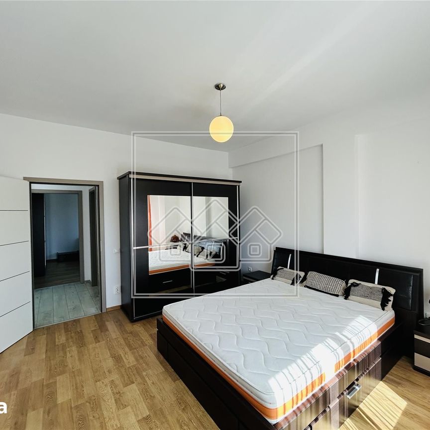 Apartament modern, 100 mp utili + terasa de 15 mp - Zona Sub Arini - Photo 1