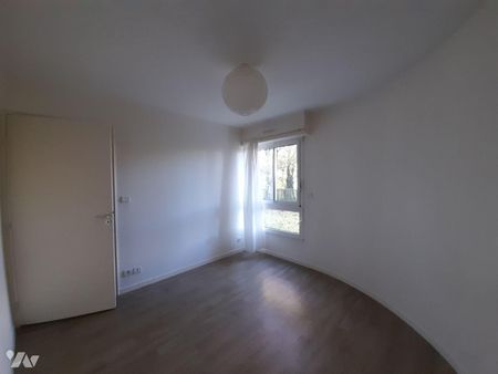 A RENNES - quartier Centre Ville - 16 rue François Menez - APPARTEMENT en rez-de-chaussée compo... - Photo 3