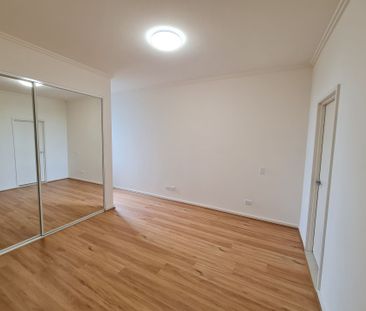 Brand New Floorboard - Level 8 - TWO (2) BEDROOM TWO (2) BATHROOM +... - Photo 2