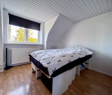 Lille fin 2 værelses med adgang til have - Photo 4