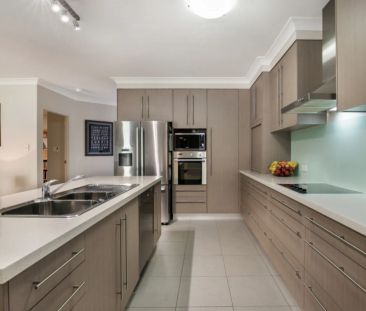 Beautiful Family Home in Edenbrooke Estate - Photo 2