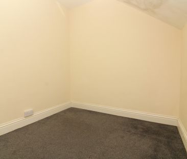 3 Bedroom End Terraced House - Photo 5
