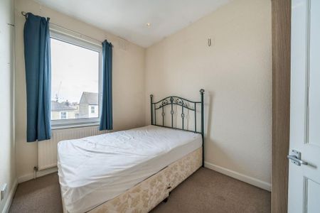 3 bedroom maisonette to rent - Photo 4