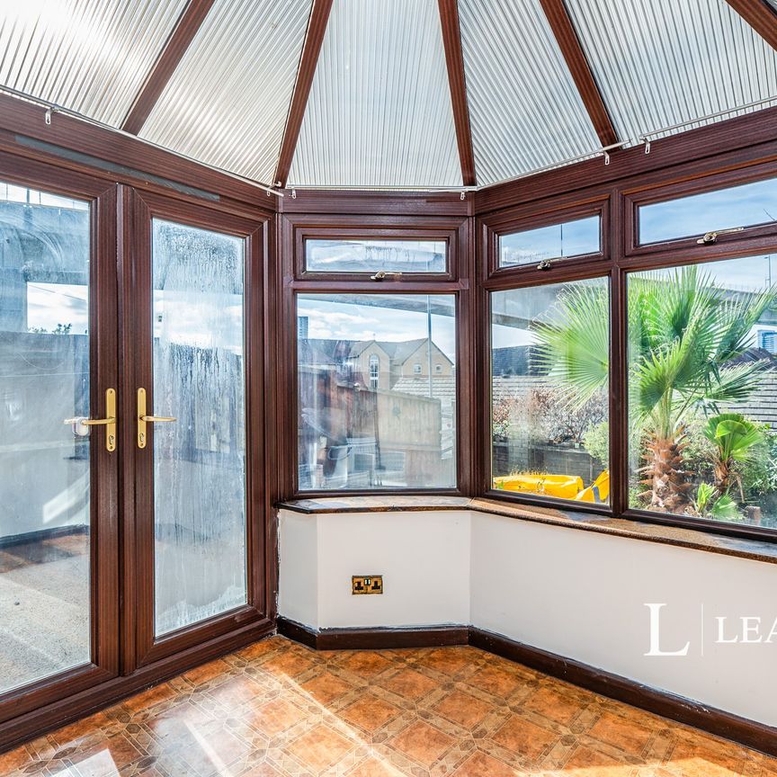 2 bedroom terraced to rent Laurel Close, Southampton SO19 - Photo 1