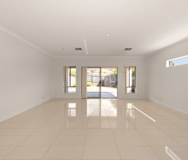 22b Hancock Avenue, Campbelltown SA 5074 - House For Rent | Domain - Photo 5