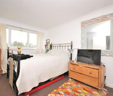 4 bedroom townhouse to rent - Photo 3