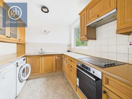 Lingfield Close, Northwood, Middlesex, HA6 - Photo 1