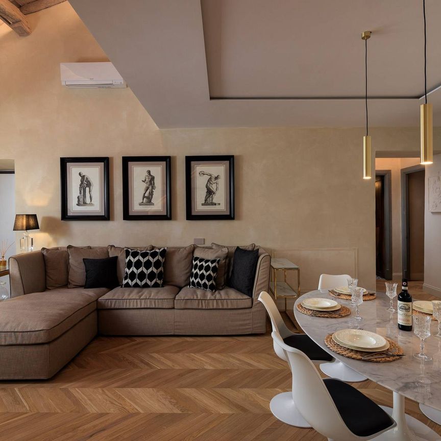Elegant apartment in the heart of Florence - Foto 1