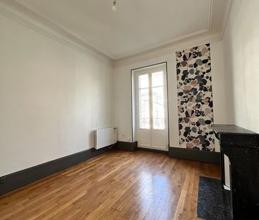 Location Appartement 4 pièces 54m² - Photo 2