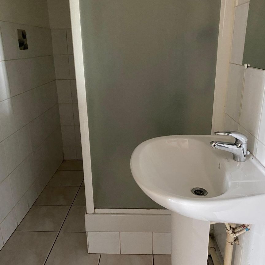 Location Appartement 2 pièces 24m² AUBENAS 07200 - Photo 1