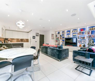 Modern mews home with parking in prime Connaught Village - Photo 2