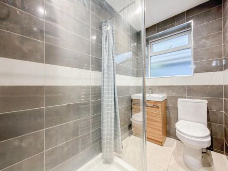 2 bedroom detached bungalow to rent - Photo 5