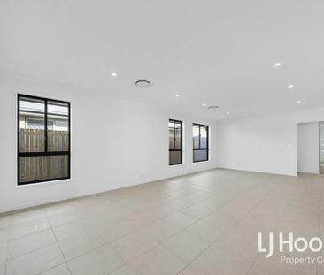 Multiple Living Zones - Ducted Air Conditioning - Birnam Views Prec... - Photo 5